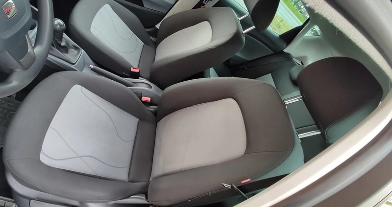 Seat Ibiza cena 17900 przebieg: 150000, rok produkcji 2012 z Sędziszów Małopolski małe 466